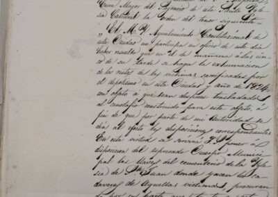 1837: Levantamiento primer cenotafio