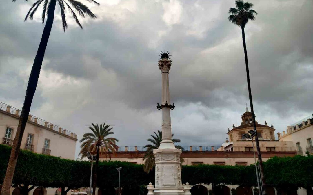 Plaza Vieja Almería_Monumento a Los Coloraos_JF